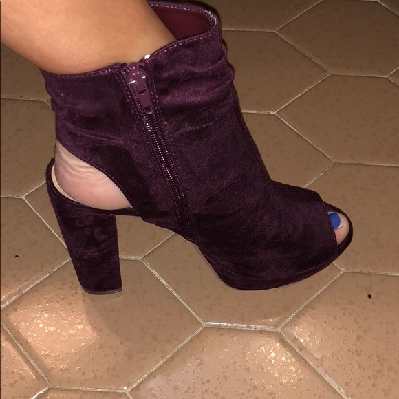 Heels - Picture 6 of 6